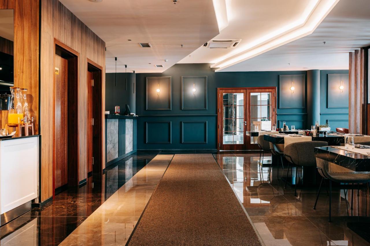 Palace Hotel & Spa Titova Mitrovica Exterior foto